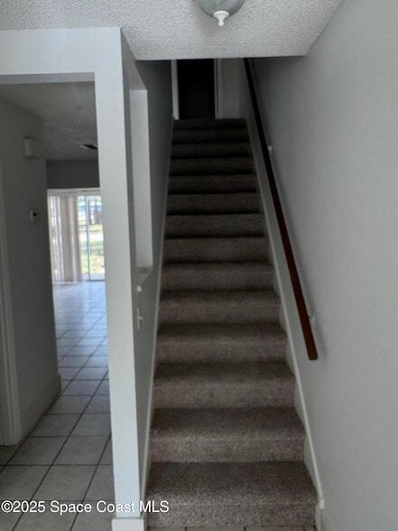 Building Photo - 4230 Mt Vernon Ave