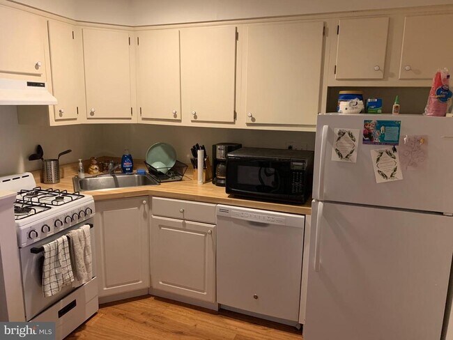 Building Photo - 1510 Lombard St