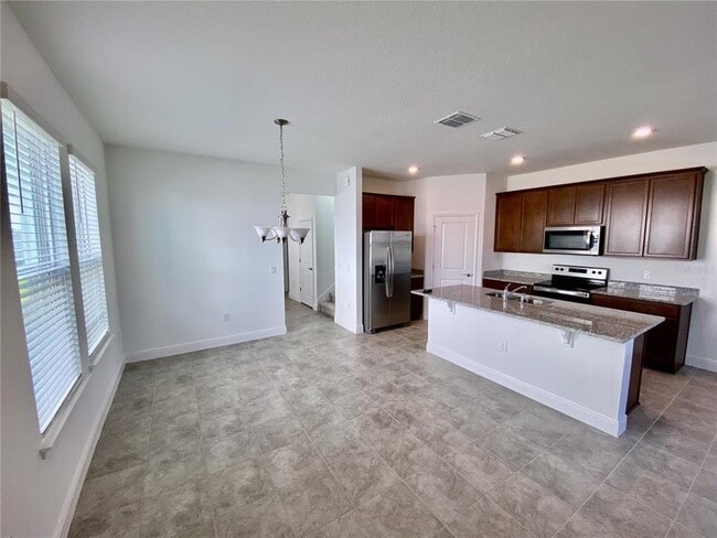 Building Photo - 12073 Bracco St