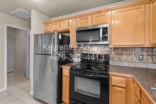 Building Photo - 1481 S Holland Dr