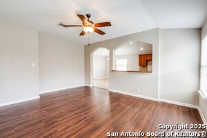 Building Photo - 736 Guna Dr