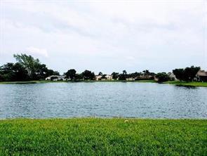 Building Photo - 9131 Pine Springs Dr