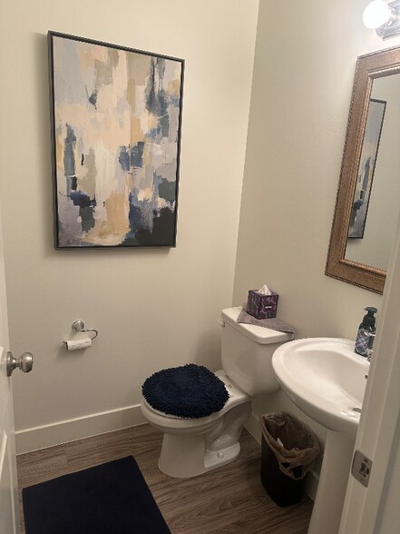 Building Photo - 5899 Challenger Way