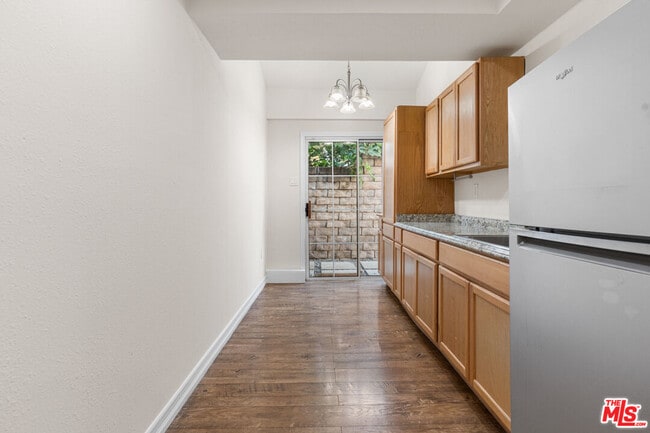 Building Photo - 9200 Wystone Ave
