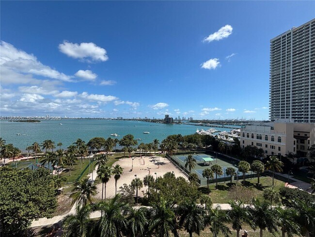 Building Photo - 488 NE 18th St