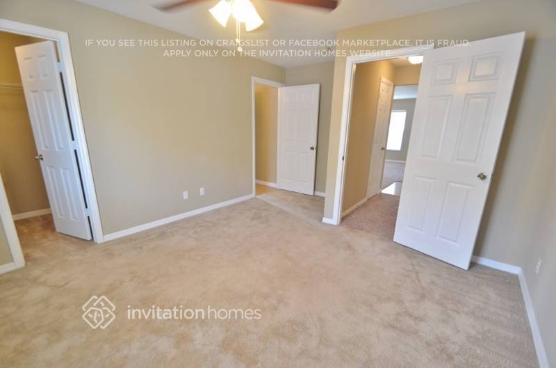 Building Photo - 1346 Karok St