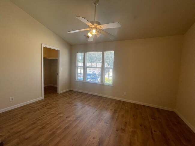 Building Photo - 143 Goldenwest Ct