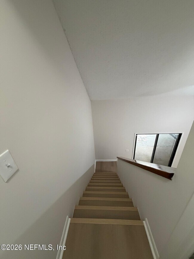 Building Photo - 5557 Greatpine Ln S