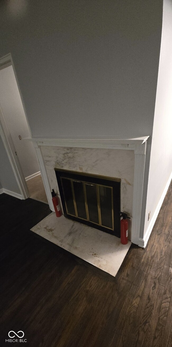 Building Photo - 402 W 52nd St