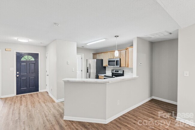 Building Photo - 145 English Hills Dr