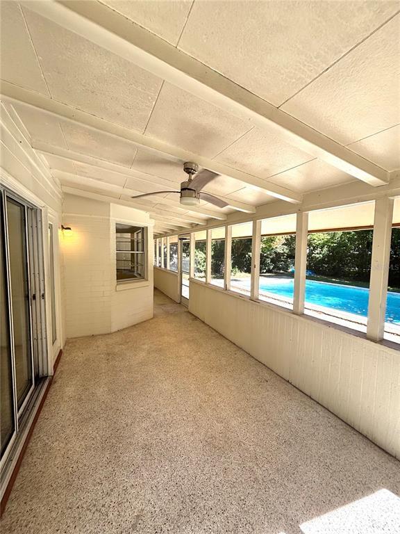 Building Photo - 729 SE 40th Ave