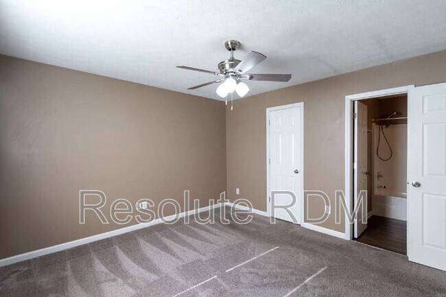 Building Photo - 9130 Allegro Dr