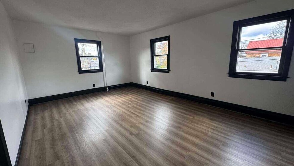 Building Photo - 1 Union St