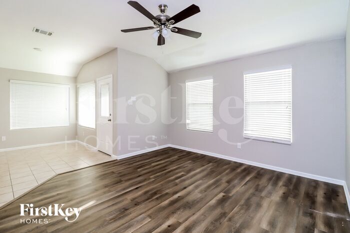 Building Photo - 7941 Mosspark Ln