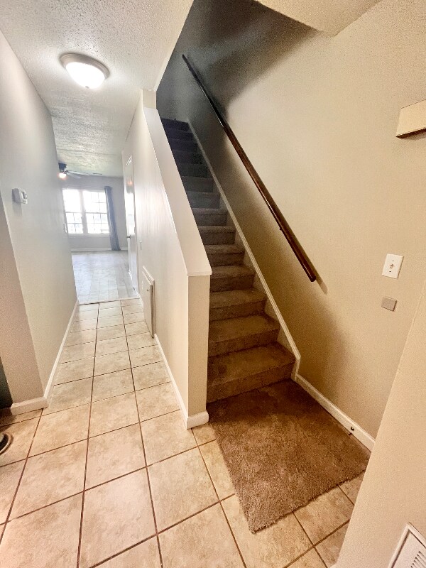 Building Photo - 214 Plantation Rd