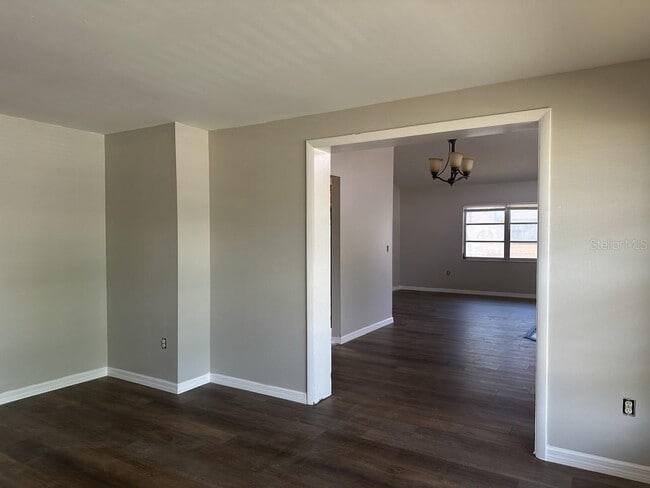 Building Photo - 6568 W Shore Cir