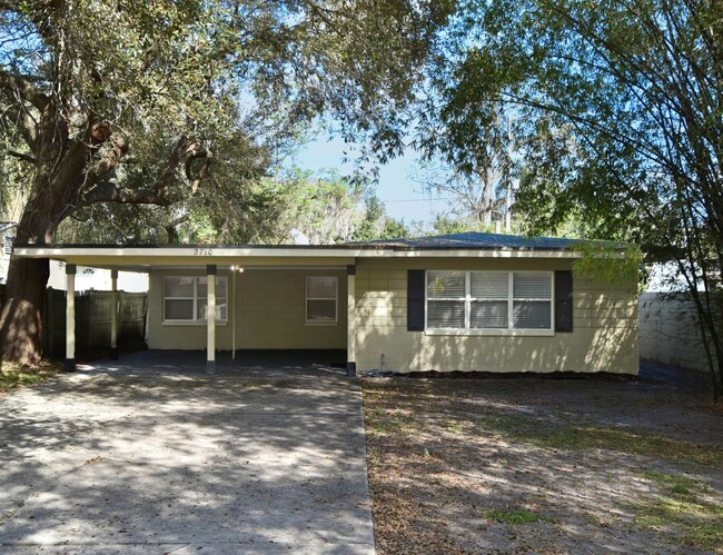 Primary Photo - Updated, 3 Bedroom/2 Bathroom, Winter Park...