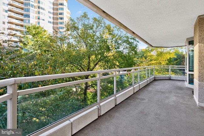 Building Photo - 5630 Wisconsin Ave