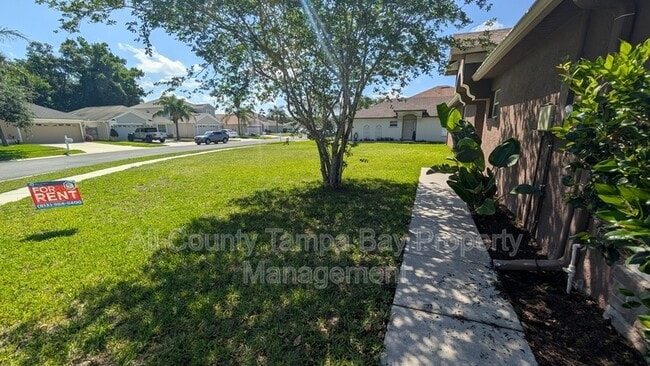 Building Photo - 25820 Crippen Dr