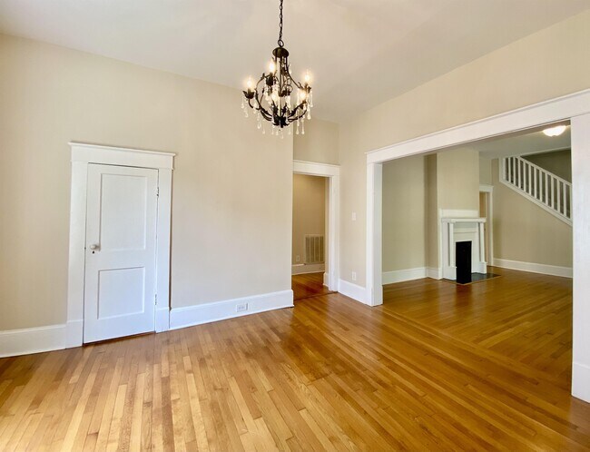 Building Photo - 1105 Virginia Ave