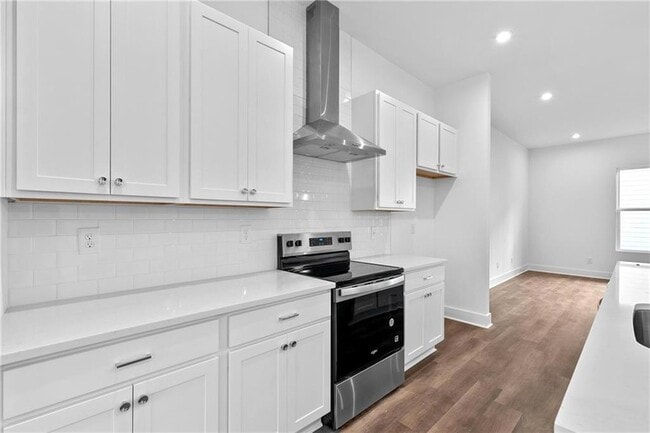 Building Photo - 515 Motivation Cir NW