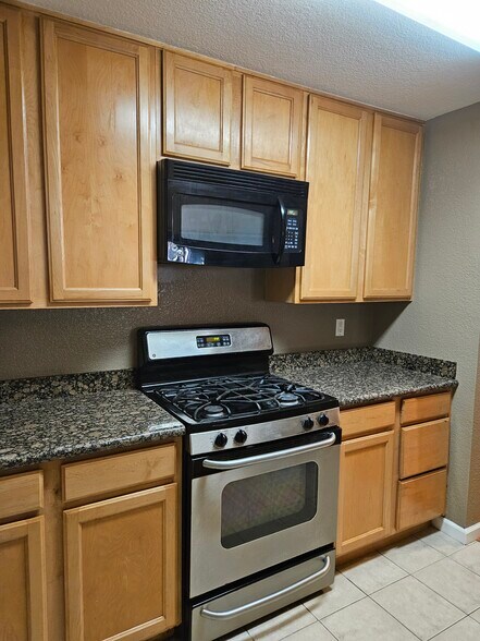 Building Photo - 11150 Trinity River Dr