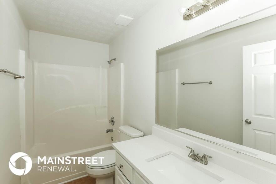 Building Photo - 241 Winthrop Ln