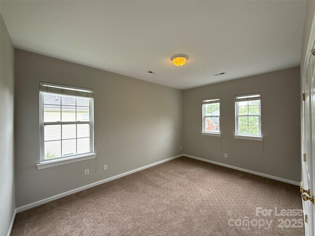 Building Photo - 1113 Cooper Ln