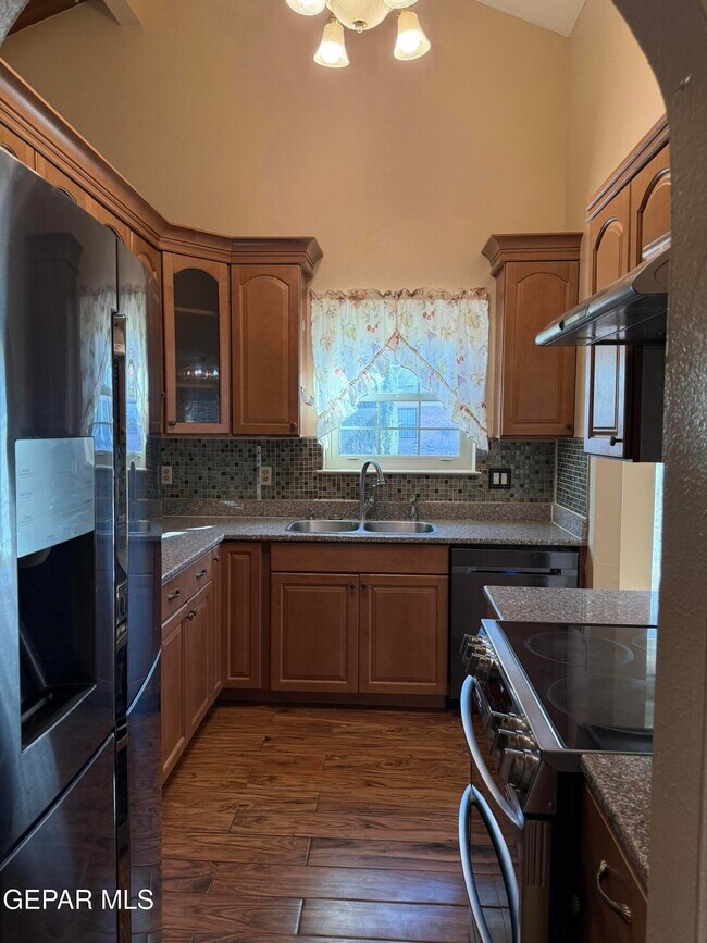 Building Photo - 3245 Nederland Ln