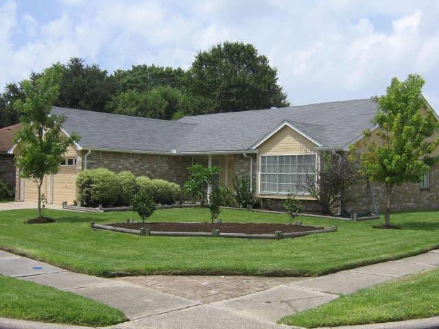 Building Photo - 16751 Colony Bend Dr