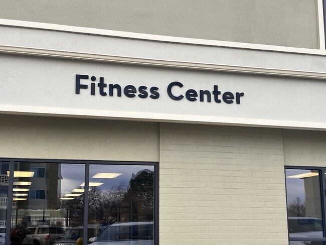 Building Photo - 9655 Center Ave