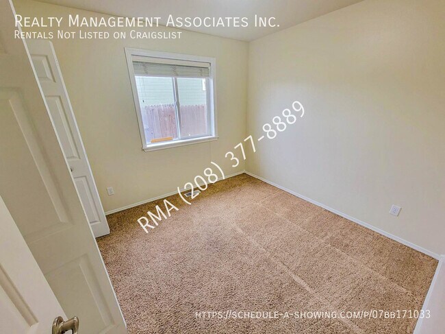 Building Photo - 7421 Edgebrook-Dr