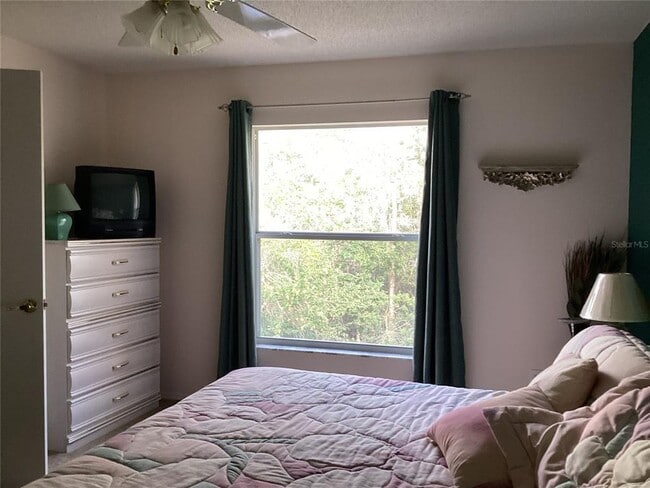 Building Photo - 13931 Timberland Dr