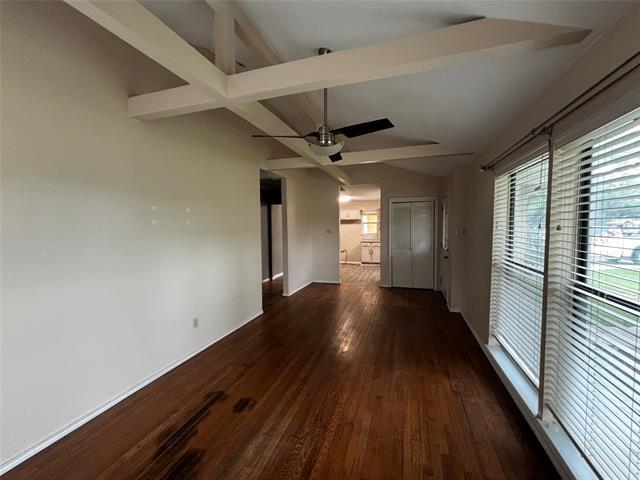 Building Photo - 816 E Texas St