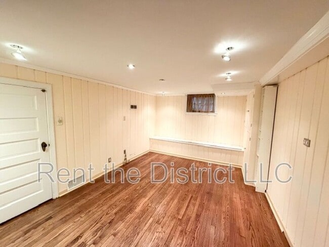 Building Photo - 3517 Alton Pl NW