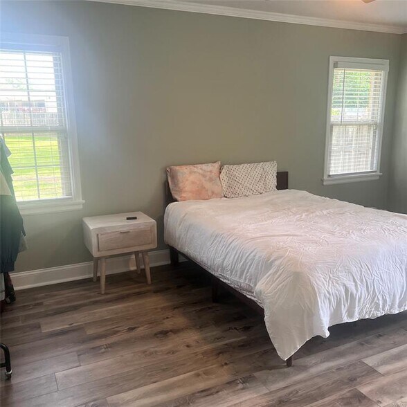 Building Photo - 317 Holly Ridge Dr