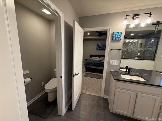 Building Photo - 4811 Broomfield Way