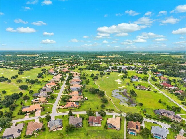 Building Photo - 13049 Thoroughbred Dr