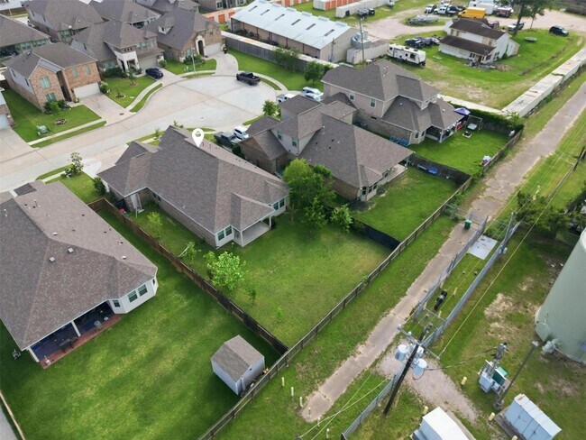 Building Photo - 25008 Calais New Ct