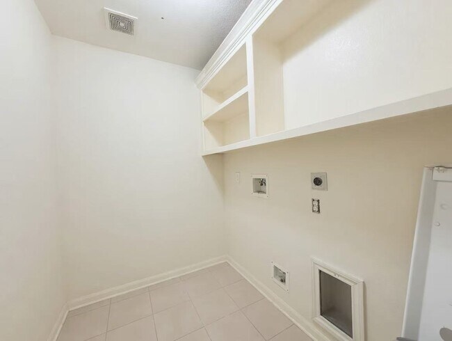 Building Photo - 4123 Applecreek Bend Dr