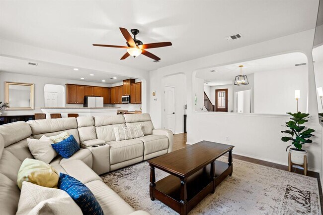 Building Photo - 122 Mancos Dr