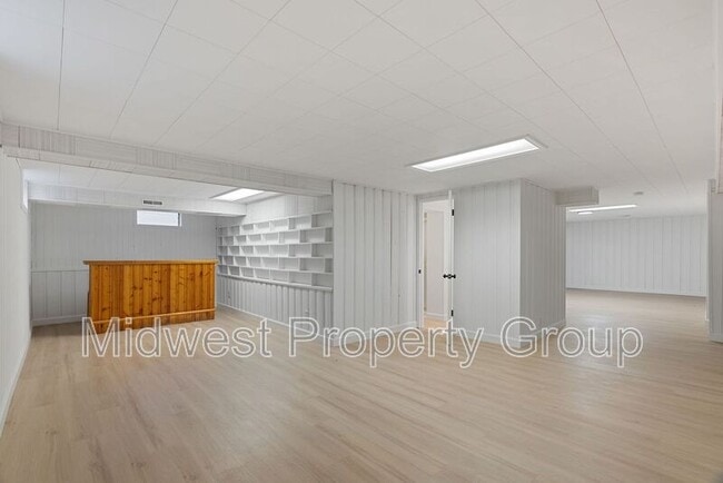 Building Photo - 3325 Hermoso Dr