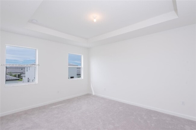 Building Photo - 2636 SE 8th Ct