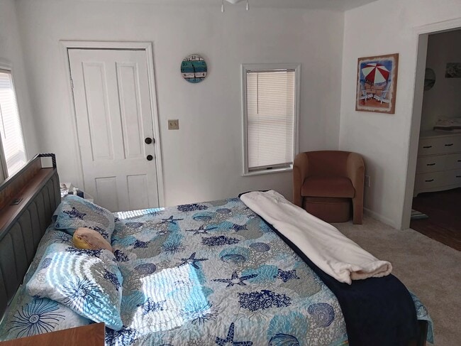 Building Photo - 206 2nd St NW