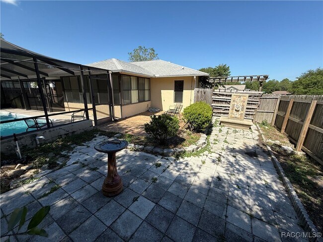 Building Photo - 3632 N Honeylocust Dr