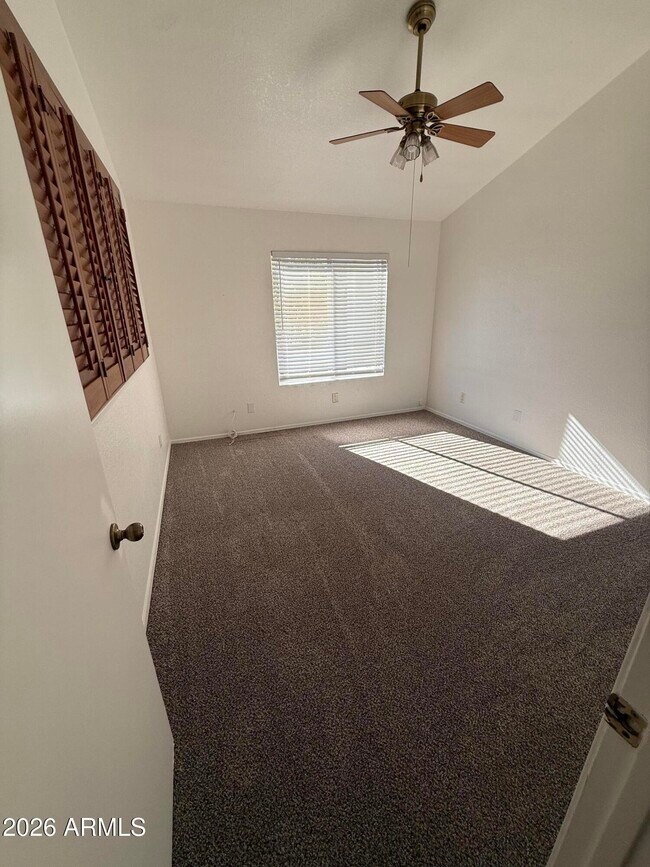 Building Photo - 2201 N Comanche Dr