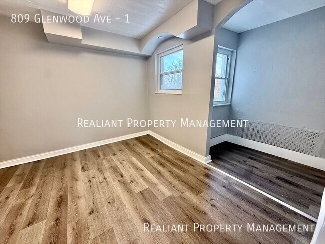 Building Photo - 809 Glenwood Ave