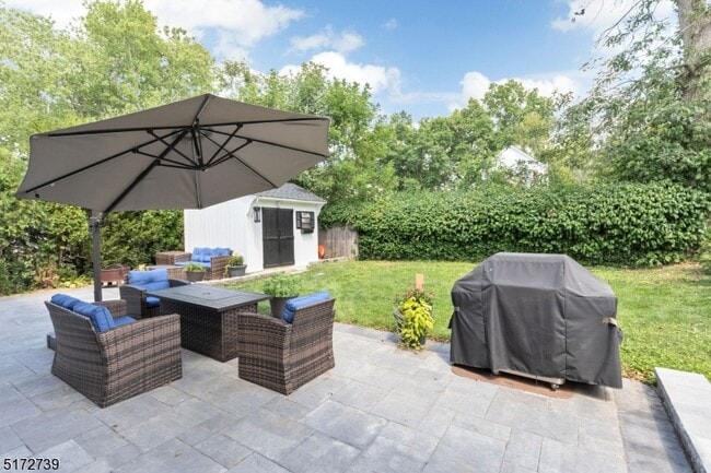 Building Photo - 16 Providence St