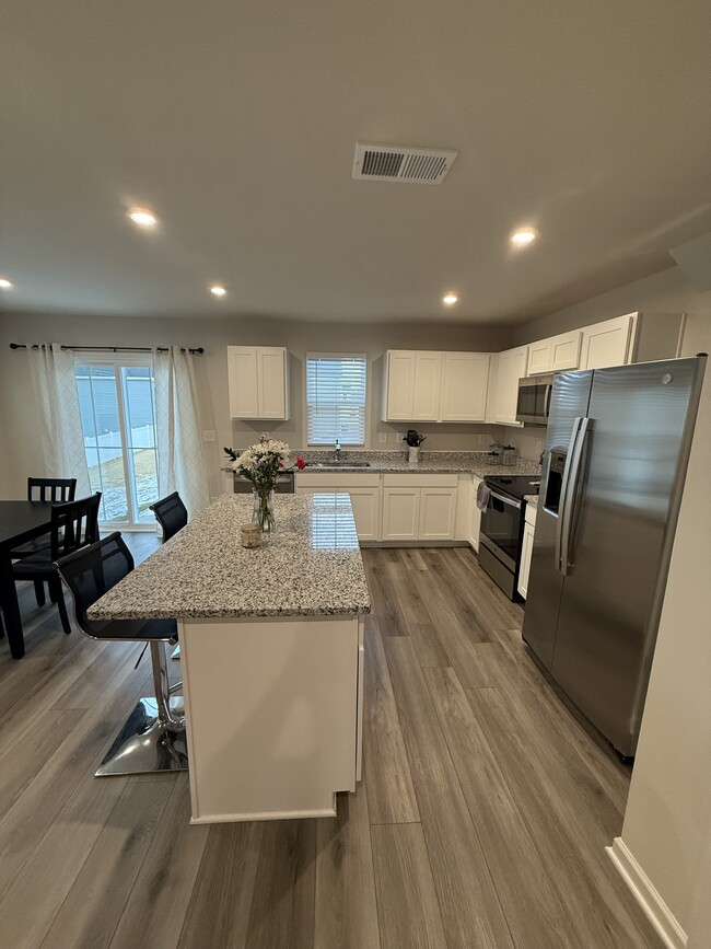 Kitchen - 6845 Tarik Ln