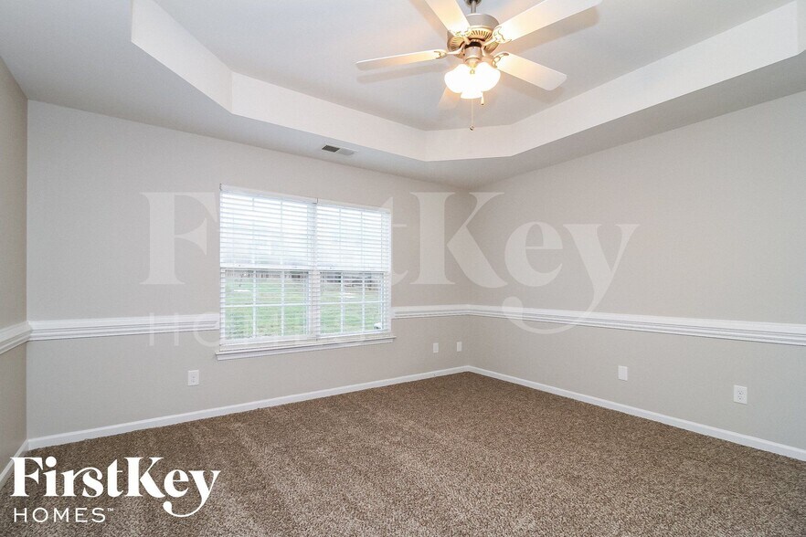 Building Photo - 2592 Viola Ct